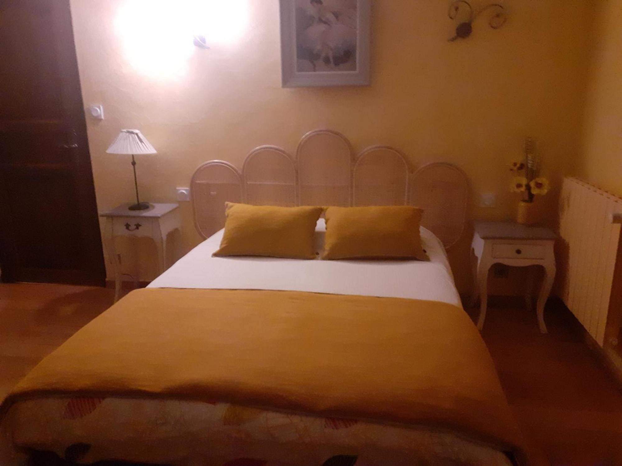 Pacé ル オウ モンテーイ Bed & Breakfast エクステリア 写真