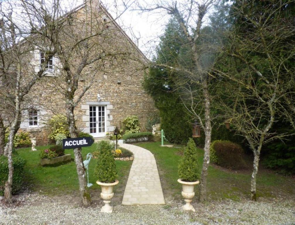 Pacé ル オウ モンテーイ Bed & Breakfast エクステリア 写真