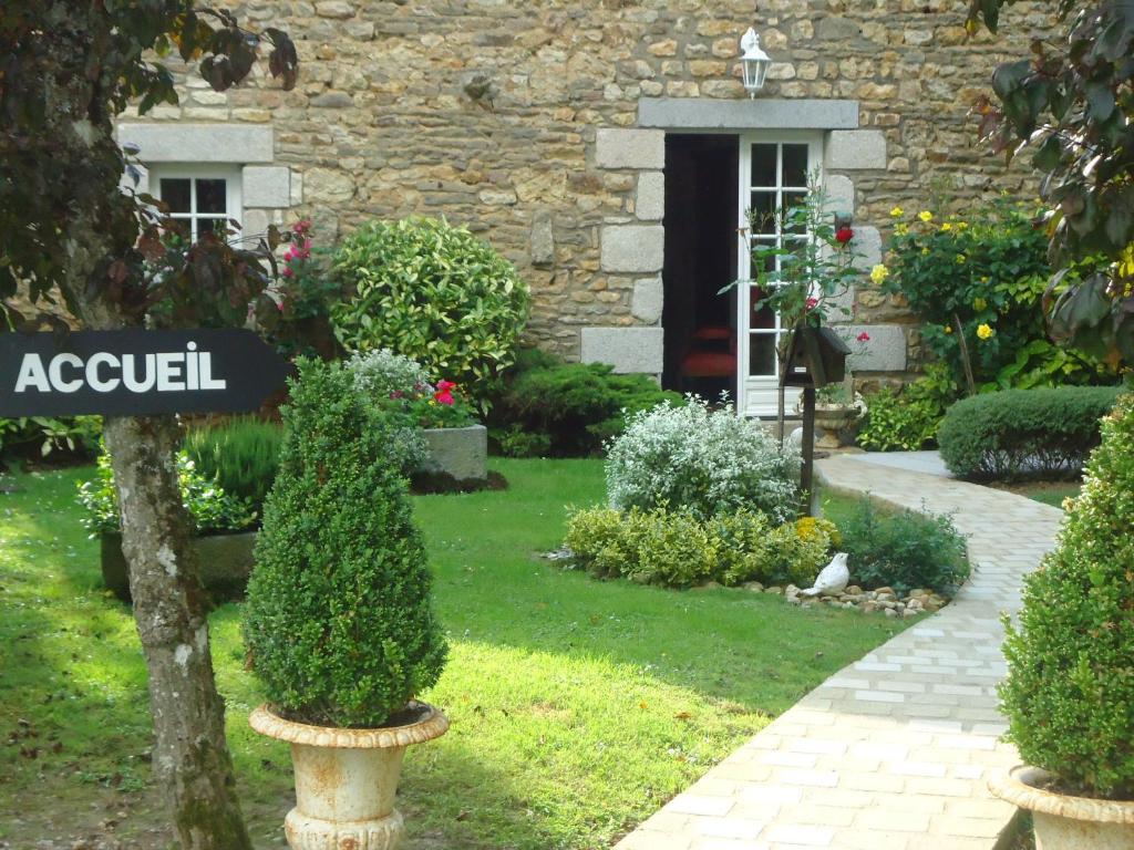 Pacé ル オウ モンテーイ Bed & Breakfast エクステリア 写真